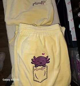 Yellow Sweatpants with Crab Design Crop Set